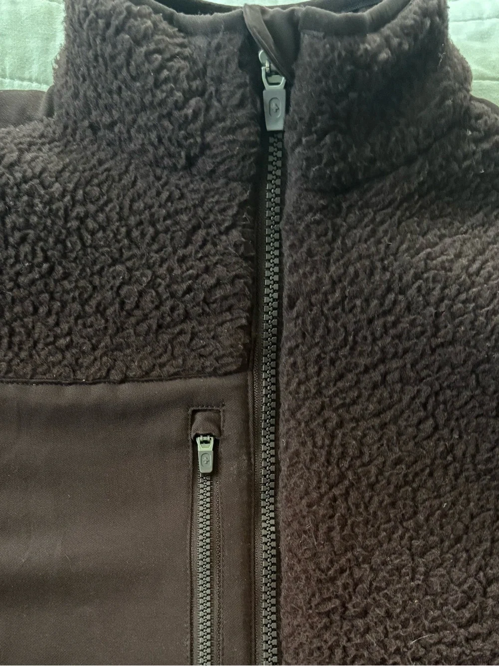 FIGS On-Shift High Pile Sherpa Jacket Espresso Brown Size Small